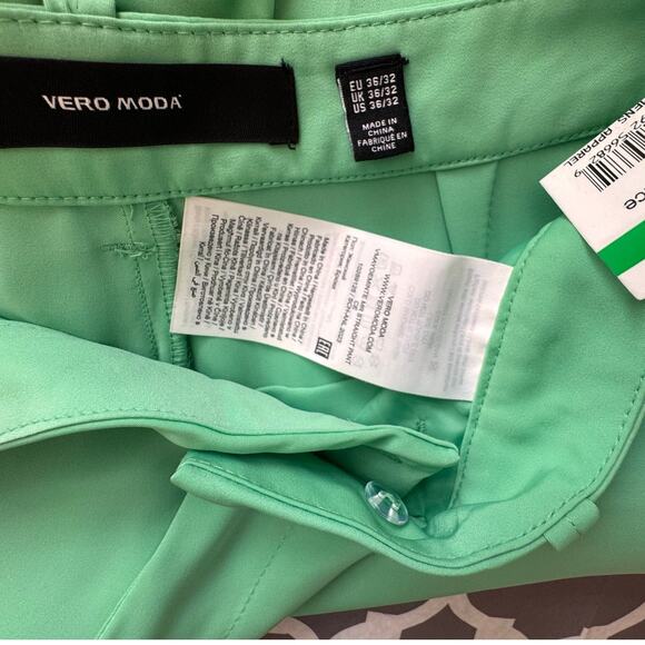 Vero Moda Nordstrom Women's Jade AYOEMINTE Loose fit Pleated Pants Size 36/32 - Picture 8 of 8